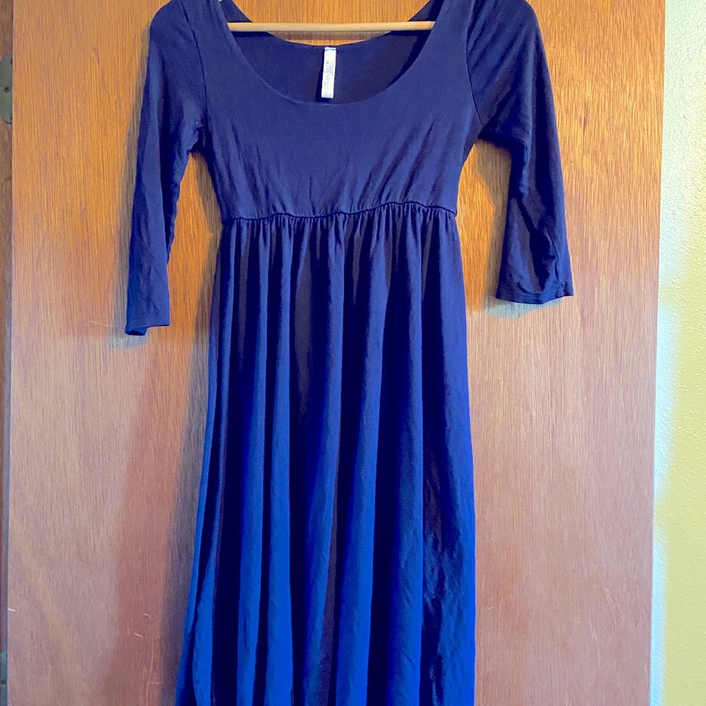 White & Navy half sleeve maternity dresses